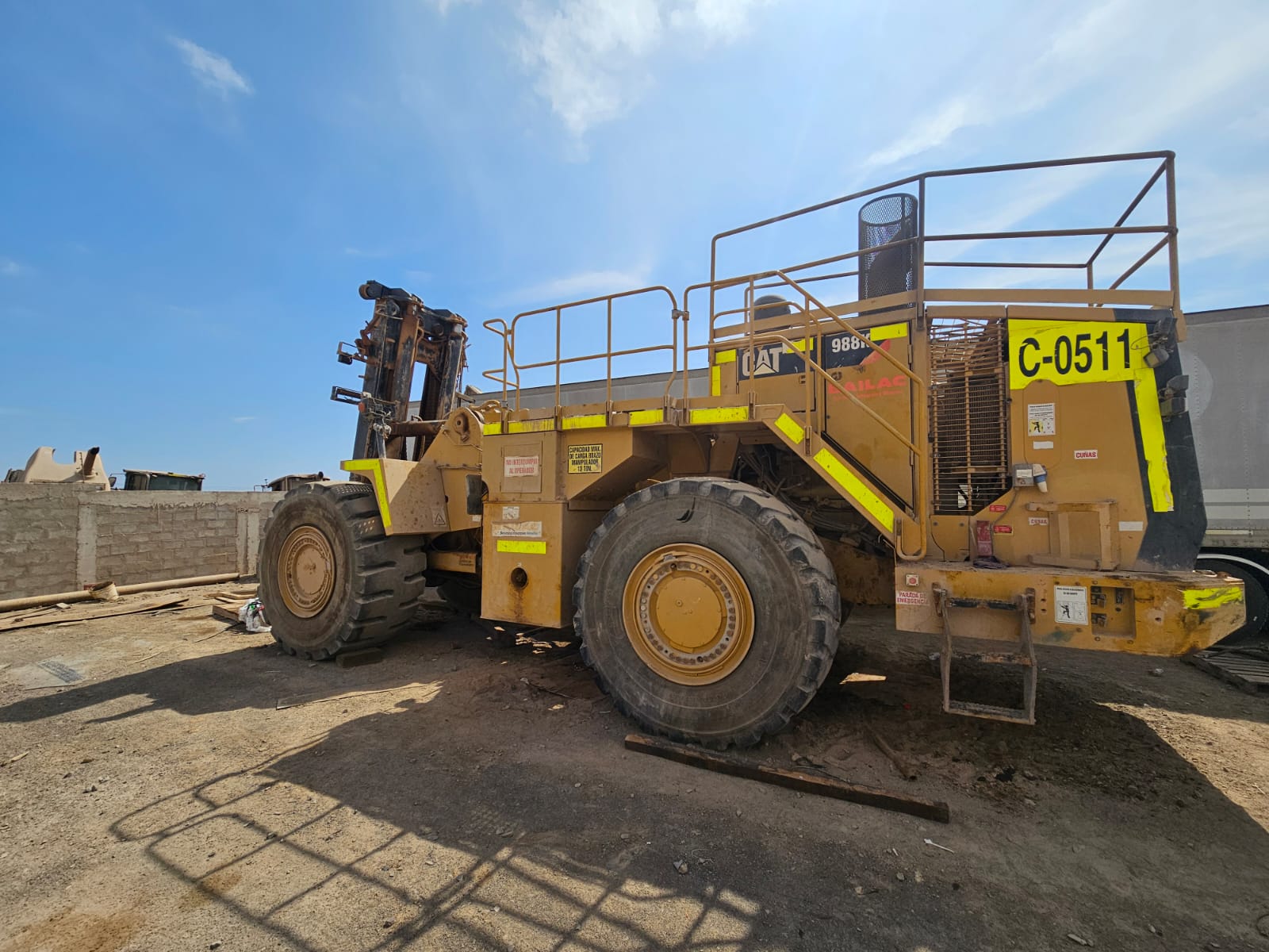 Manipulador CAT 988 en mantención — Bailac